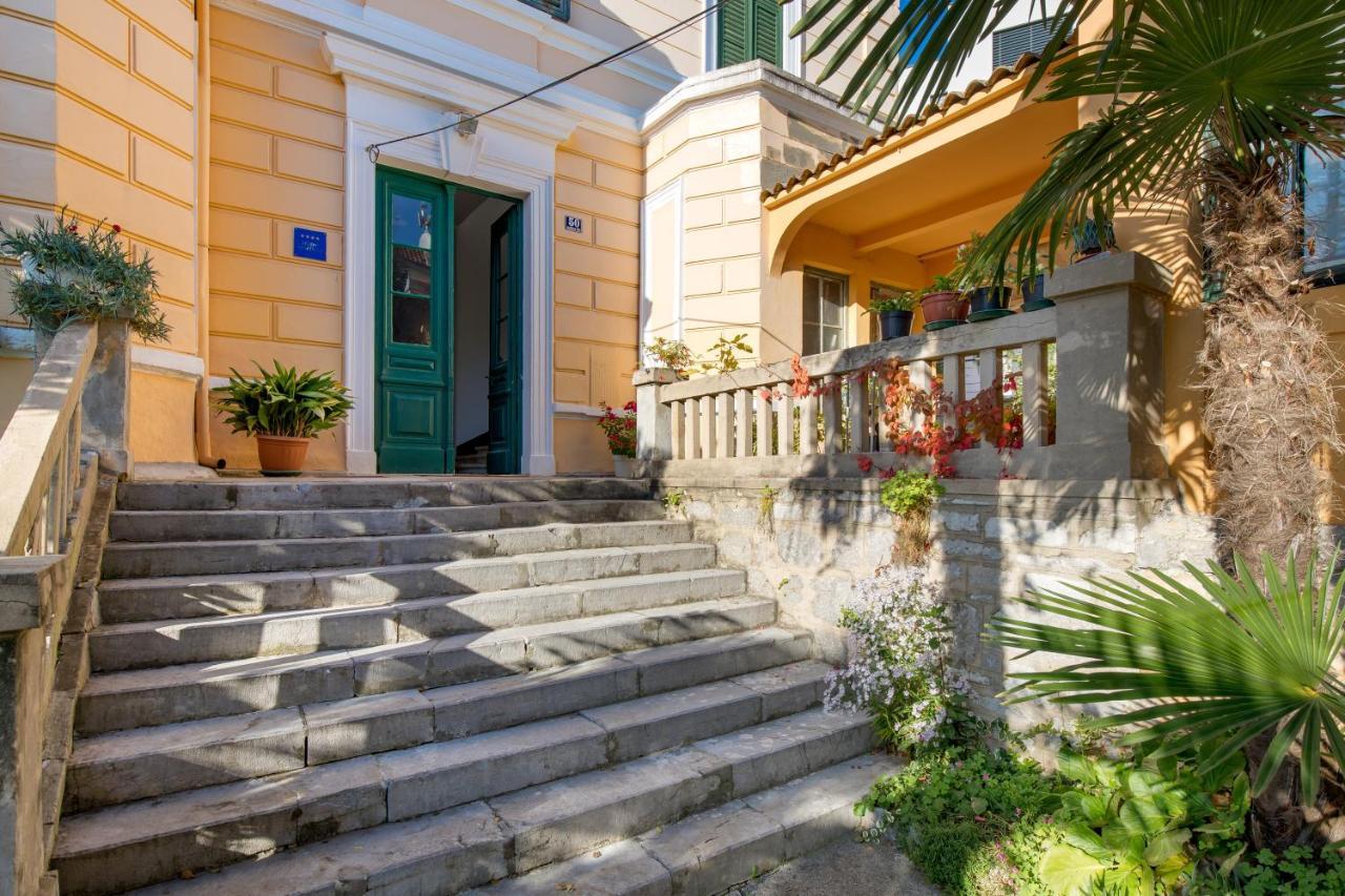 Altamar Seaview Opatija Apartment Luaran gambar